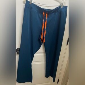 FIGS Livingston Scrub Bottoms - Coral Reef 🪸